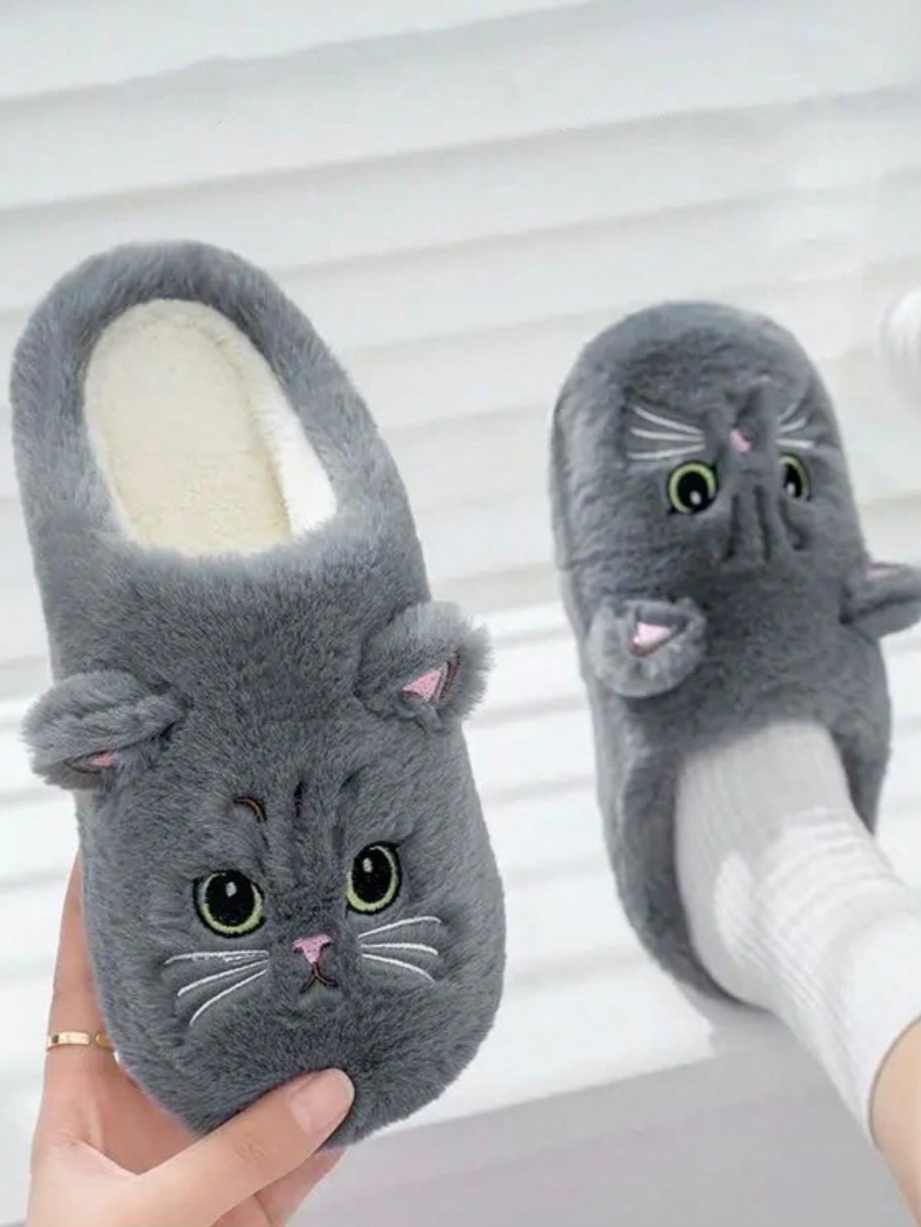 Comfortable Grey Cat Slippers for Men and Women