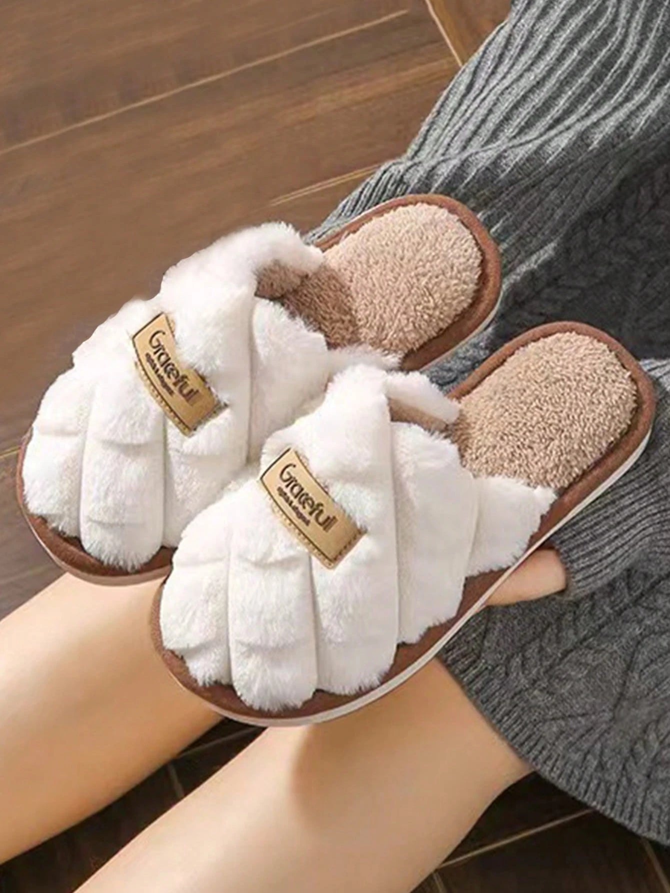 Women's Fluffy Anti-Slip Bedroom Slippers Colorblock Flat Polyester